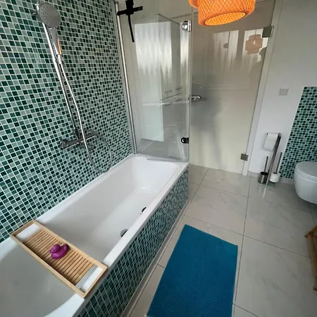 Apartament Im Haus Nahe Ubahn Monachium